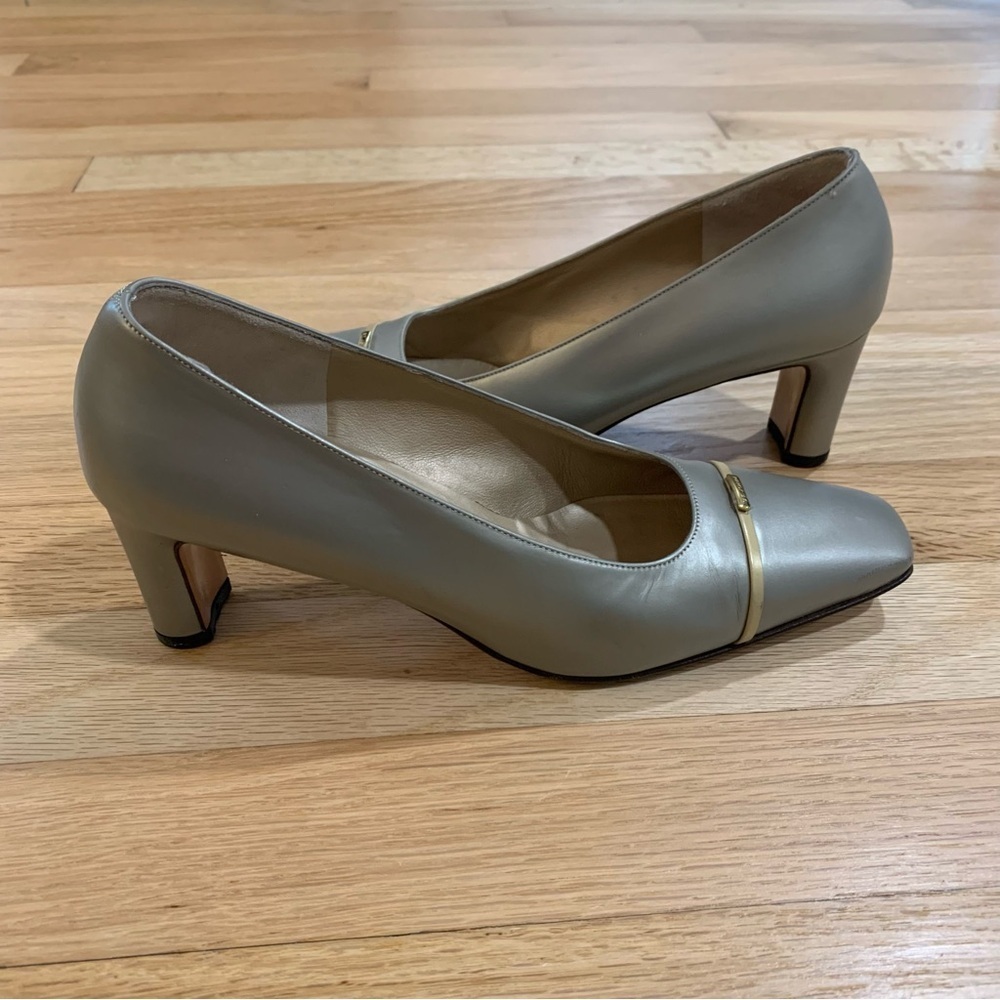 St‎ John Pearlized Square Toe Low Pumps Made in Italy Leather Size 5.5 B
